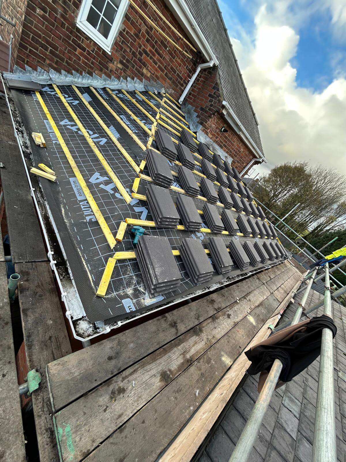 roof repair specialists near me 1